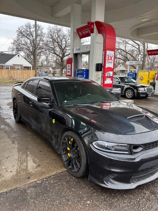 2017 Dodge Charger SRT & 392 7th Gen - Image 2 of 7