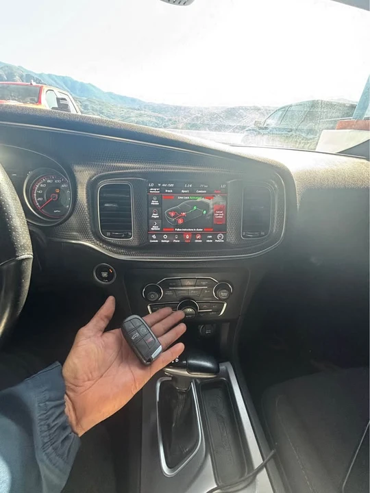 2017 Dodge Charger SRT & 392 7th Gen - Image 4 of 15