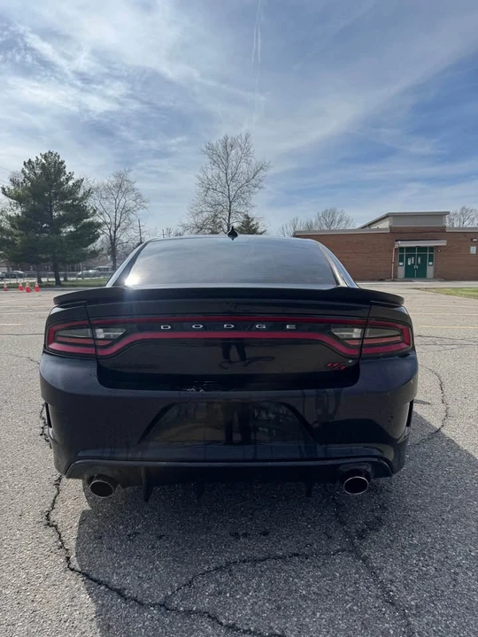 2017 Dodge Charger SRT & 392 7th Gen - Image 4 of 13