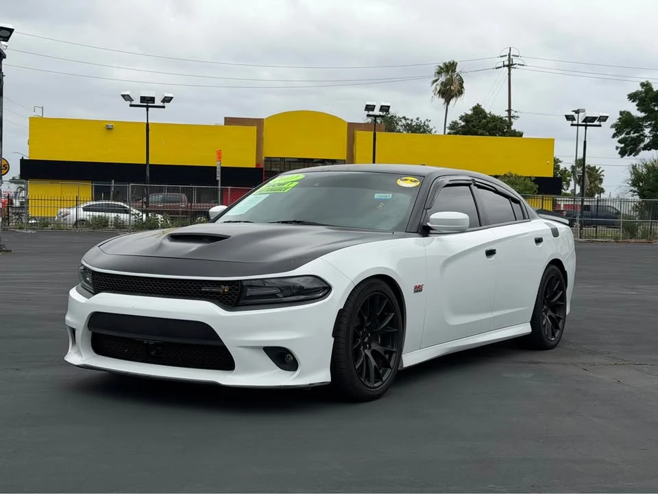 2017 Dodge Charger SRT & 392 7th Gen - Image 4 of 19