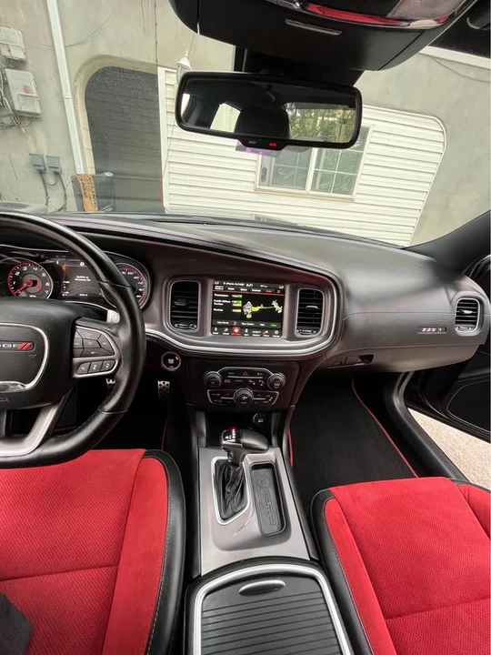 2017 Dodge Charger SRT & 392 7th Gen - Image 4 of 16