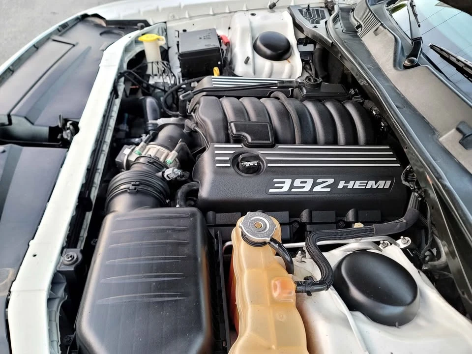 2017 Dodge Charger SRT & 392 7th Gen - Image 16 of 18