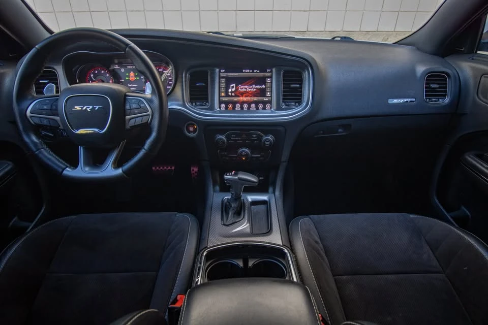 2017 Dodge Charger SRT Hellcat 7th Gen - Image 15 of 18