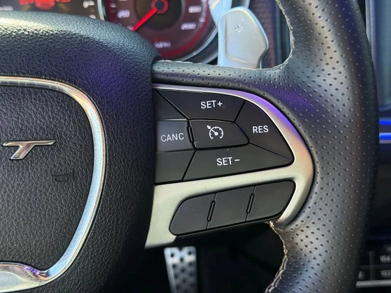 2017 Dodge Charger SRT Hellcat 7th Gen - Image 6 of 7