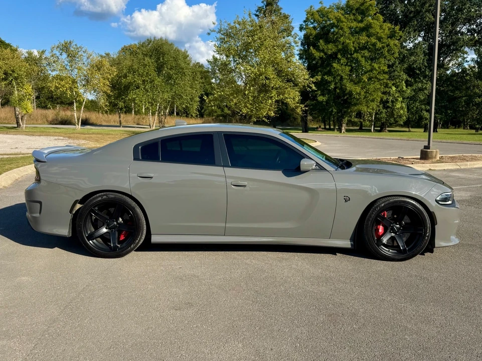 2017 Dodge Charger SRT Hellcat 7th Gen - Image 8 of 12