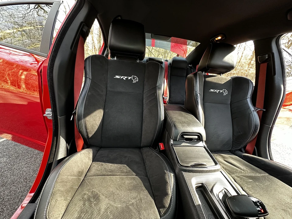 2017 Dodge Charger SRT Hellcat 7th Gen - Image 26 of 31