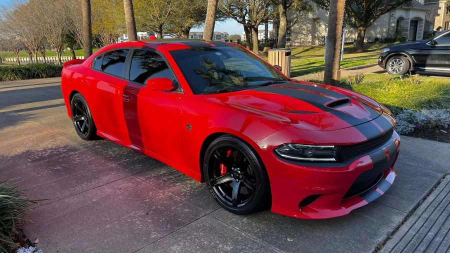 2017 Dodge Charger SRT Hellcat 7th Gen - Image 4 of 15