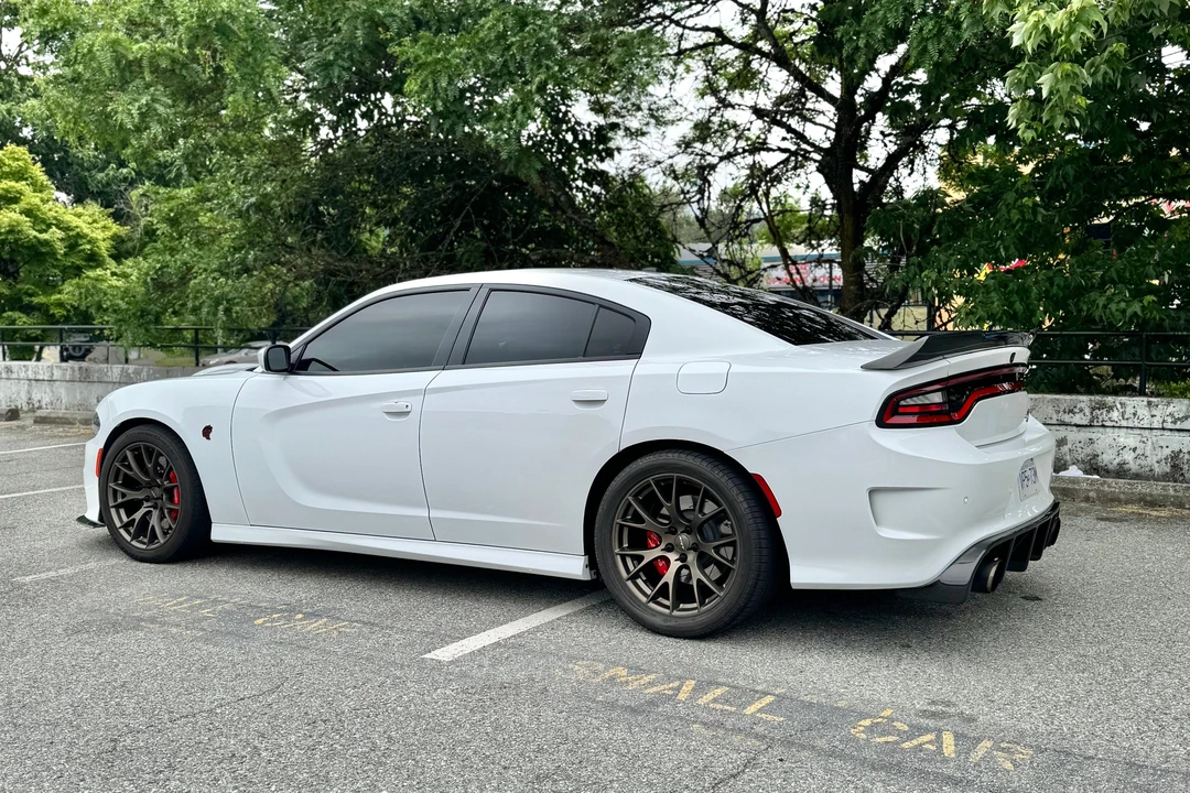 2017 Dodge Charger SRT Hellcat 7th Gen - Image 10 of 31