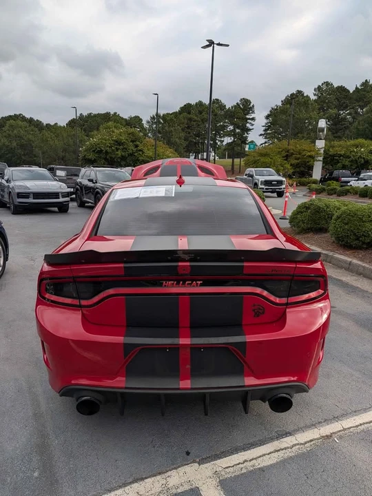 2017 Dodge Charger SRT Hellcat 7th Gen - Image 4 of 9