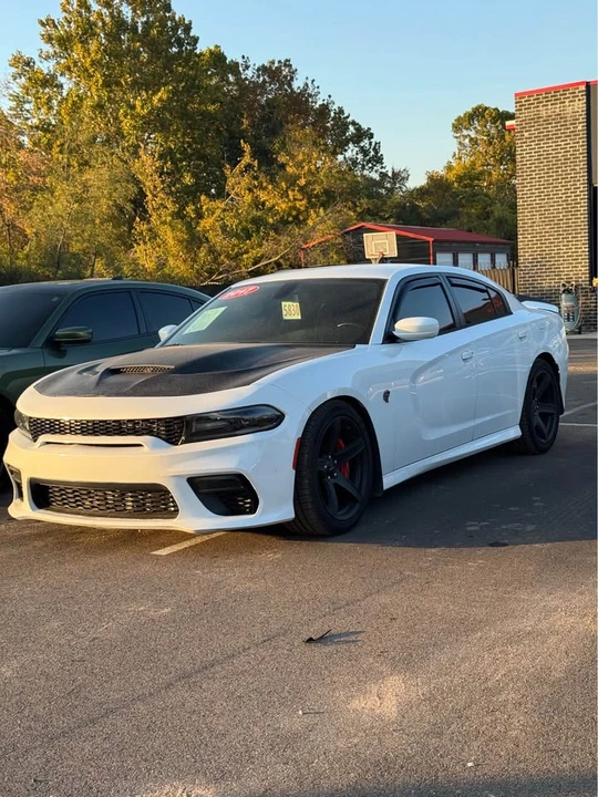2017 Dodge Charger SRT Hellcat 7th Gen - Image 3 of 4