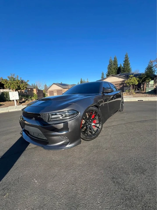 2017 Dodge Charger SRT Hellcat 7th Gen - Image 2 of 9