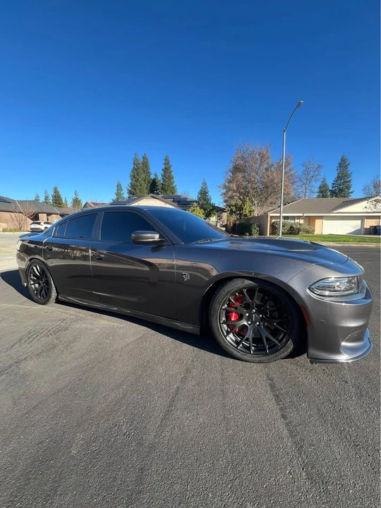 2017 Dodge Charger SRT Hellcat 7th Gen - Image 5 of 9
