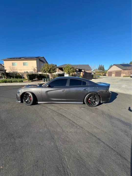 2017 Dodge Charger SRT Hellcat 7th Gen - Image 4 of 9