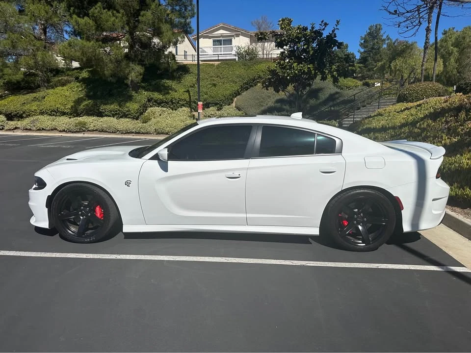 2017 Dodge Charger SRT Hellcat 7th Gen - Image 3 of 12