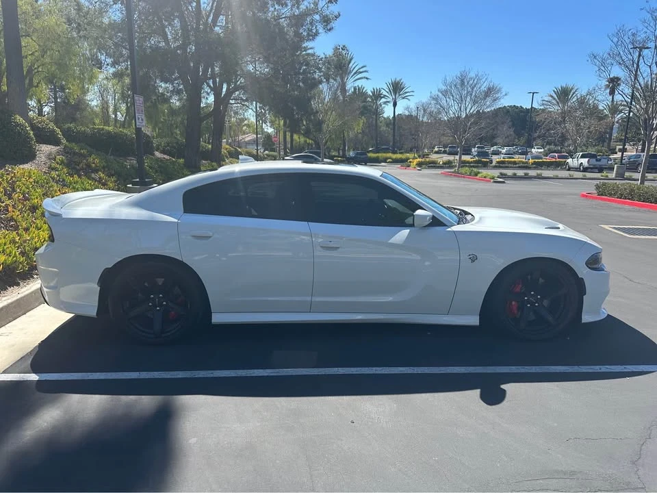 2017 Dodge Charger SRT Hellcat 7th Gen - Image 4 of 12
