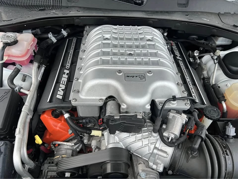 2017 Dodge Charger SRT Hellcat 7th Gen - Image 9 of 12