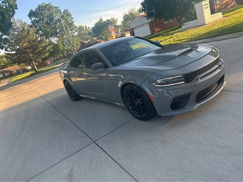 2017 Dodge Charger SRT Hellcat 7th Gen - Image 2 of 9