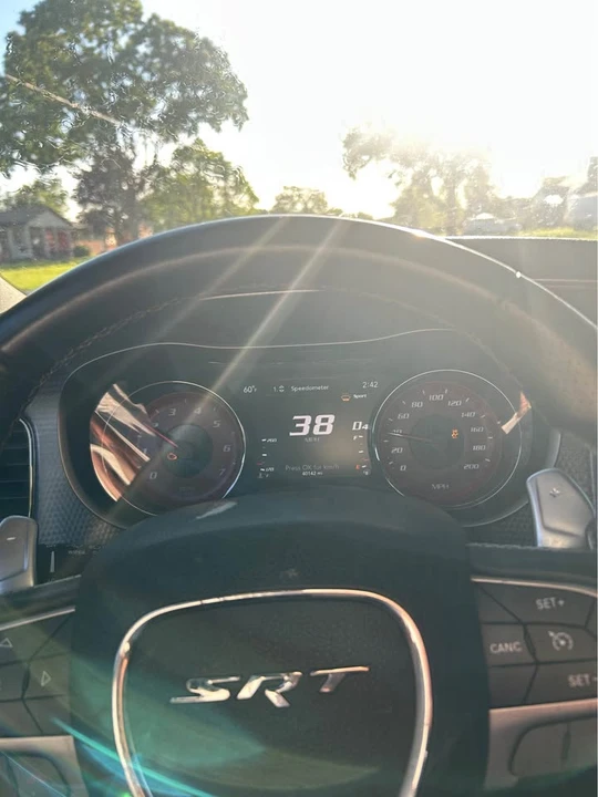 2017 Dodge Charger SRT Hellcat 7th Gen - Image 8 of 9