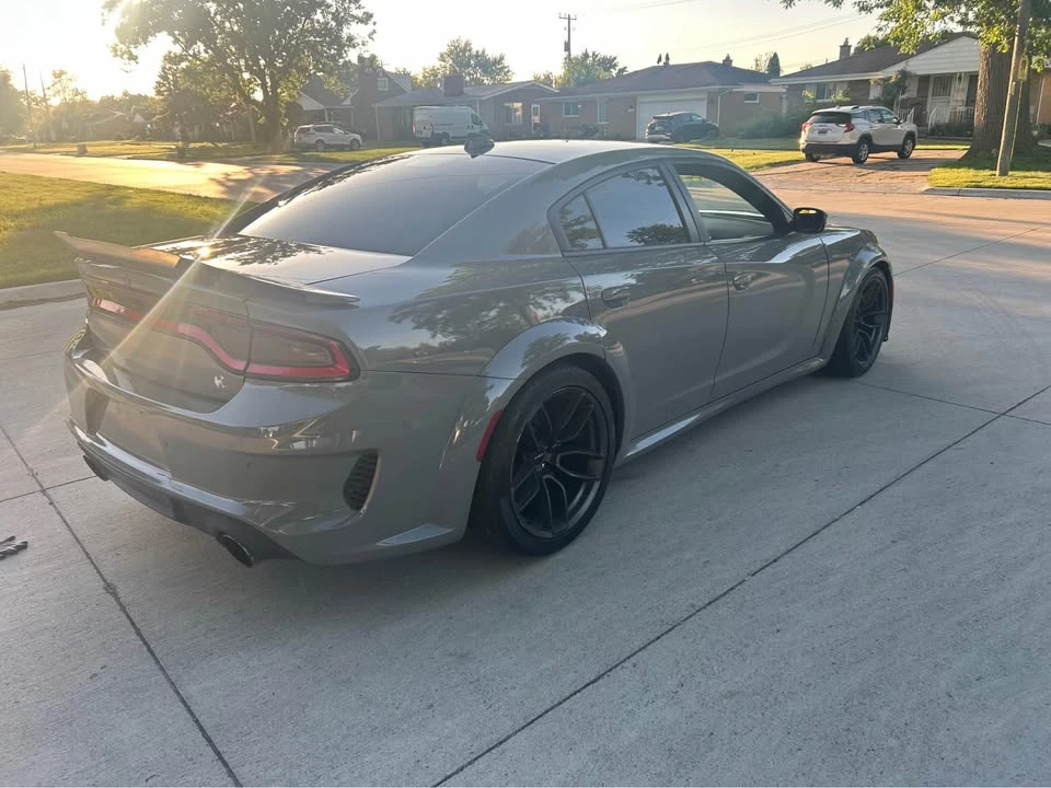 2017 Dodge Charger SRT Hellcat 7th Gen - Image 3 of 9
