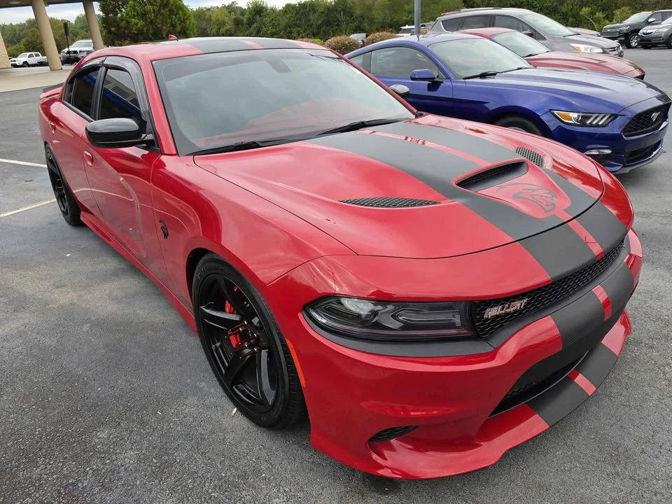 2017 Dodge Charger SRT Hellcat 7th Gen - Image 2 of 8