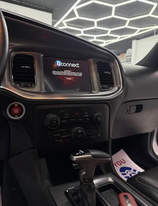 2017 Dodge Charger SRT Hellcat 7th Gen - Image 14 of 19