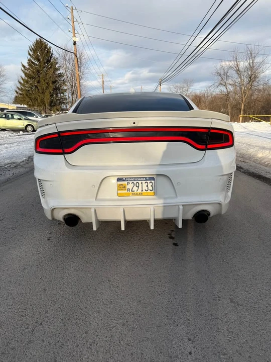 2017 Dodge Charger SRT Hellcat 7th Gen - Image 11 of 19