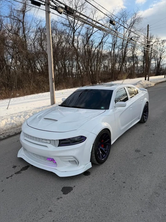 2017 Dodge Charger SRT Hellcat 7th Gen - Image 6 of 19