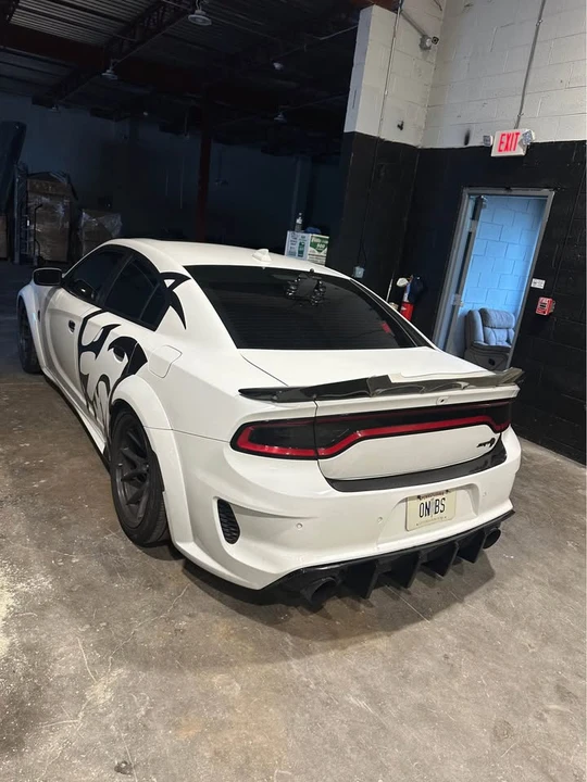 2017 Dodge Charger SRT Hellcat 7th Gen - Image 6 of 7