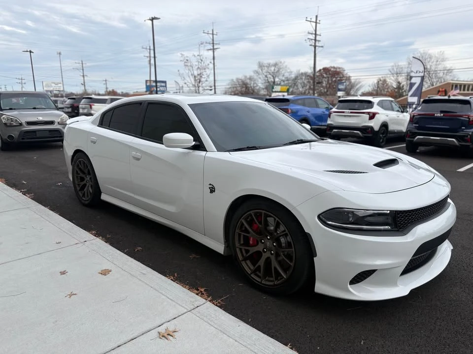2017 Dodge Charger SRT Hellcat 7th Gen - Image 5 of 15