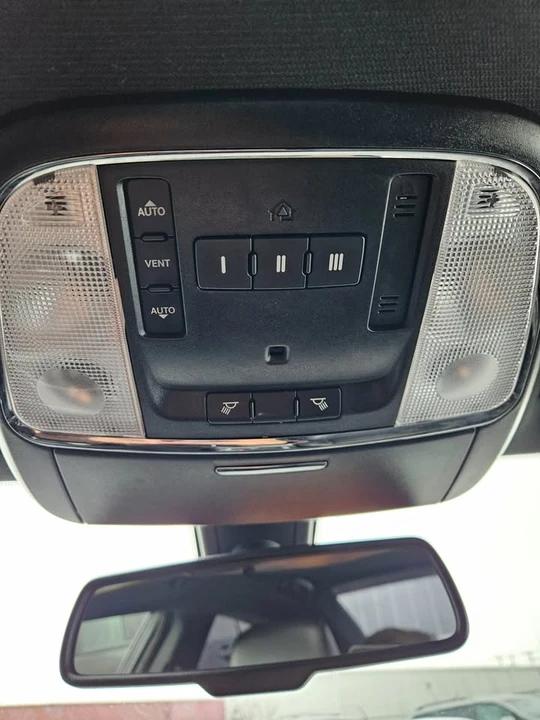2017 Dodge Charger 7th Gen - Image 6 of 8