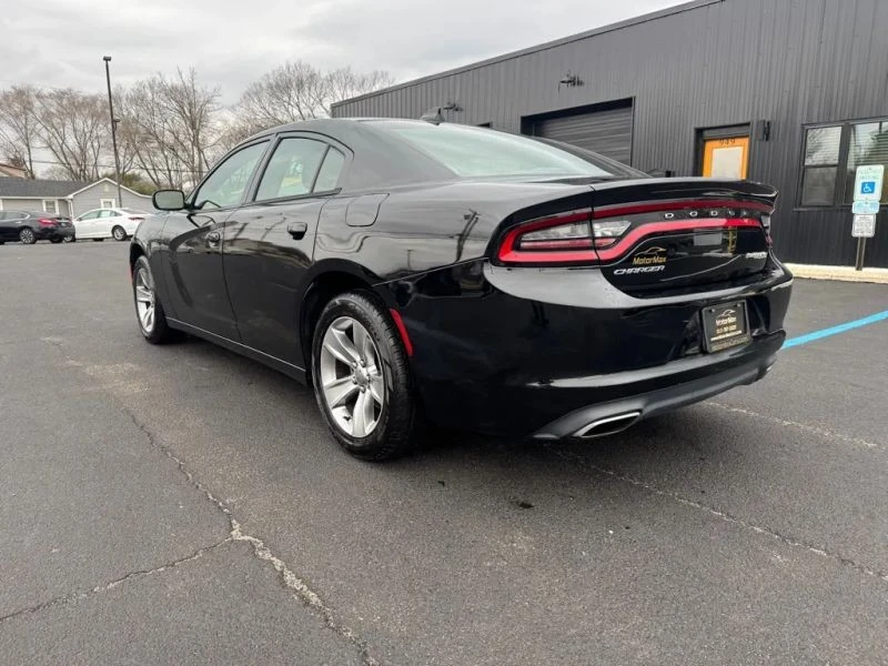 2017 Dodge Charger 7th Gen - Image 2 of 11
