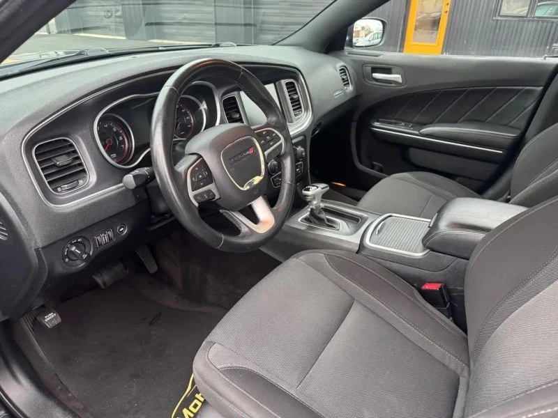 2017 Dodge Charger 7th Gen - Image 5 of 11