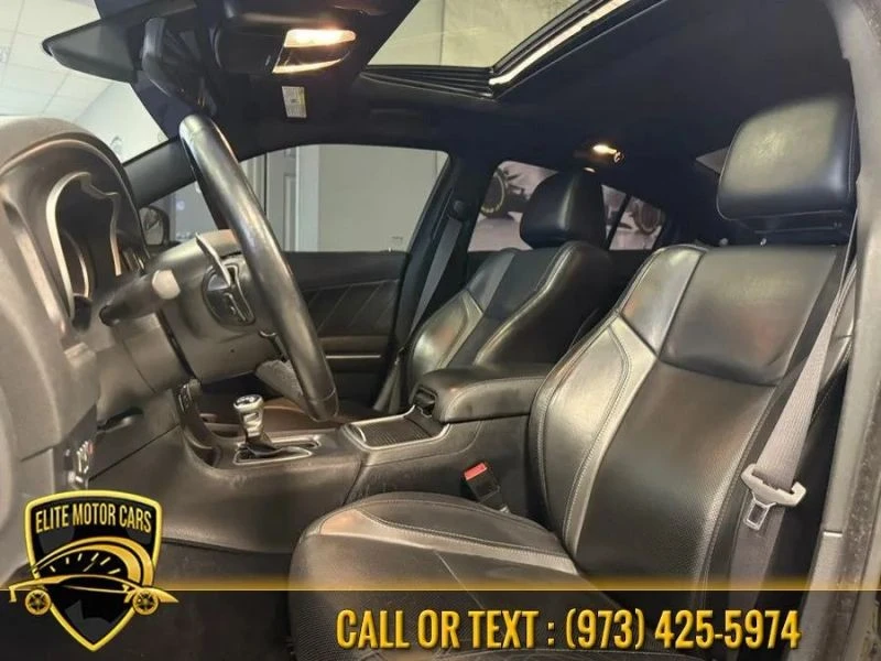 2017 Dodge Charger 7th Gen - Image 9 of 12