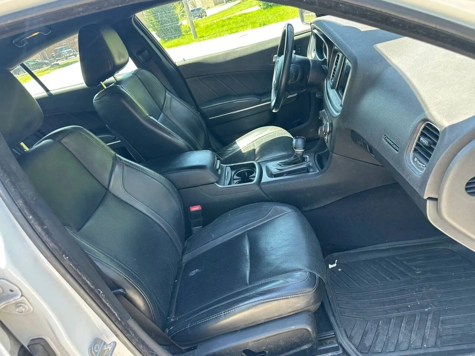 2017 Dodge Charger 7th Gen - Image 10 of 12