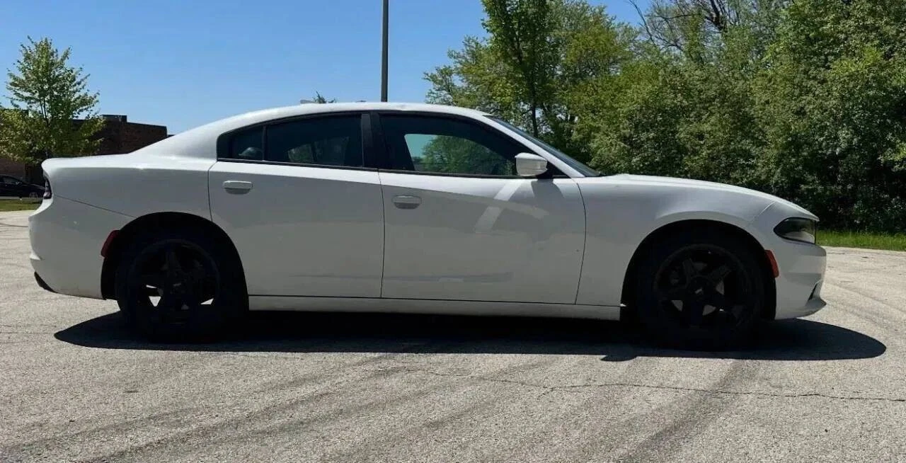 2017 Dodge Charger 7th Gen - Image 3 of 11