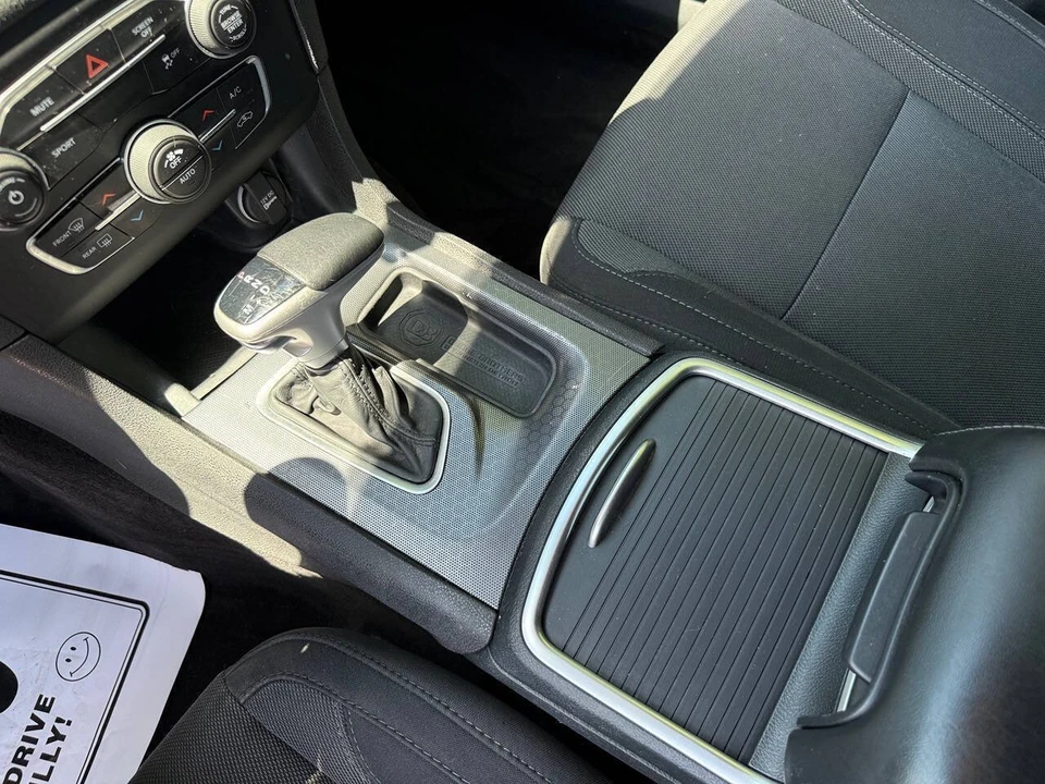 2017 Dodge Charger 7th Gen - Image 21 of 31