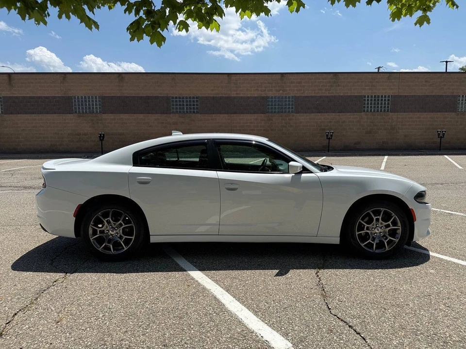 2017 Dodge Charger 7th Gen - Image 10 of 31