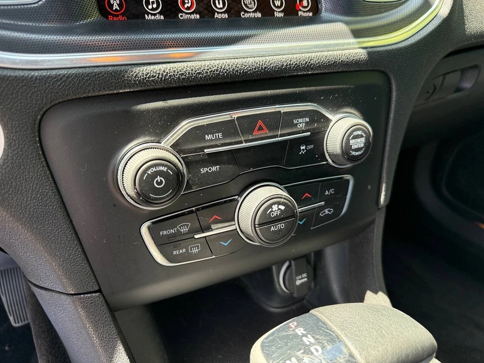 2017 Dodge Charger 7th Gen - Image 23 of 31