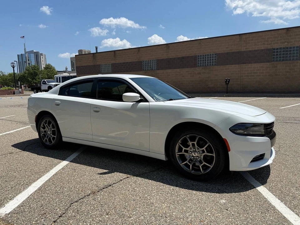 2017 Dodge Charger 7th Gen - Image 11 of 31