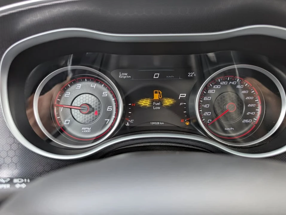 2017 Dodge Charger 7th Gen - Image 16 of 17