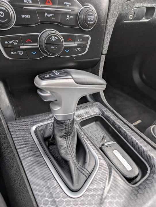 2017 Dodge Charger 7th Gen - Image 15 of 17
