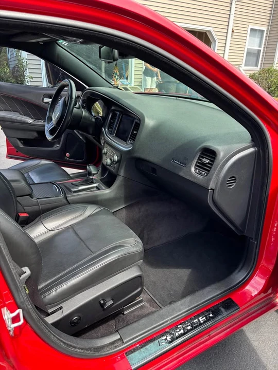 2017 Dodge Charger 7th Gen - Image 5 of 7