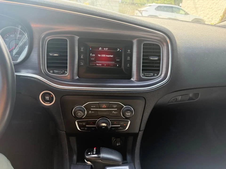 2017 Dodge Charger 7th Gen - Image 11 of 16