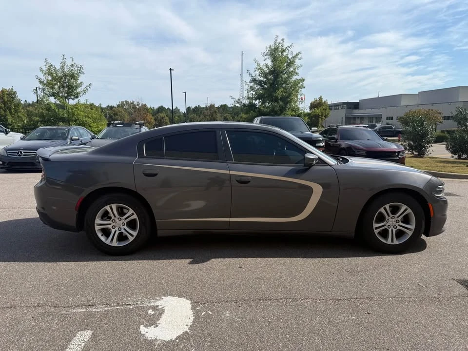2017 Dodge Charger 7th Gen - Image 4 of 16