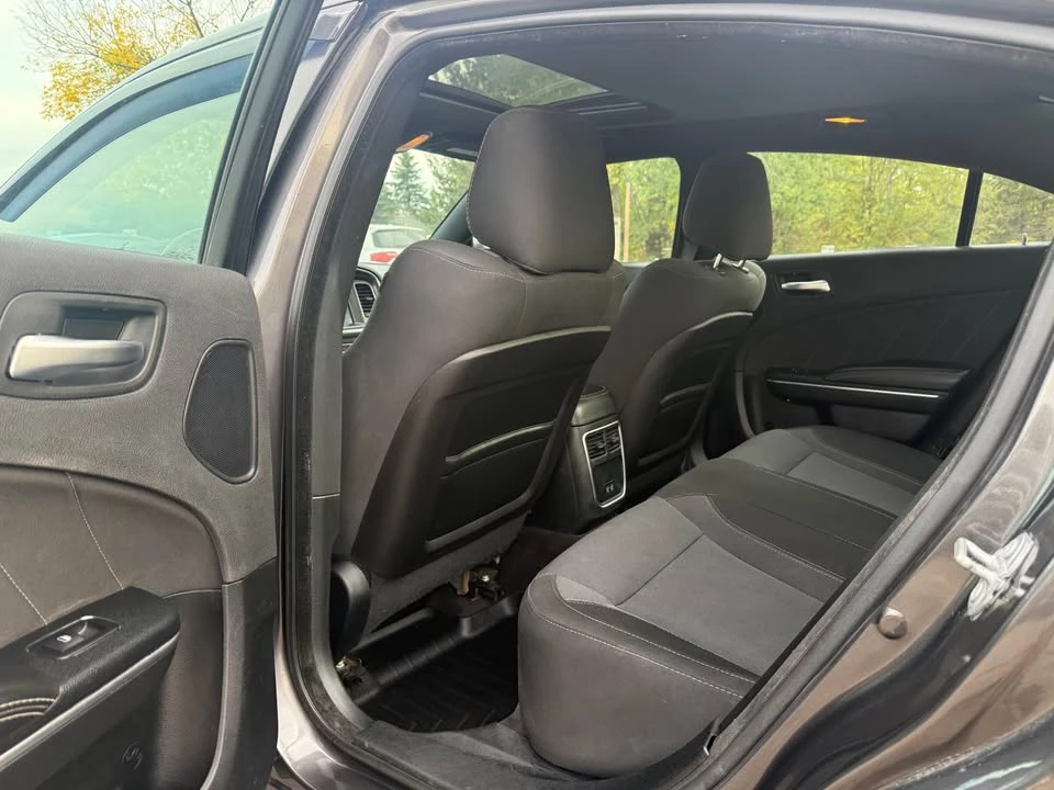 2017 Dodge Charger 7th Gen - Image 12 of 18