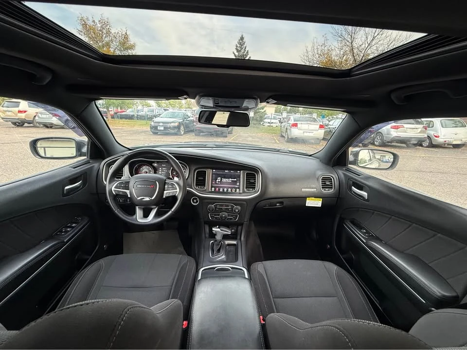 2017 Dodge Charger 7th Gen - Image 14 of 18