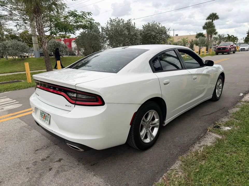 2017 Dodge Charger 7th Gen - Image 5 of 8