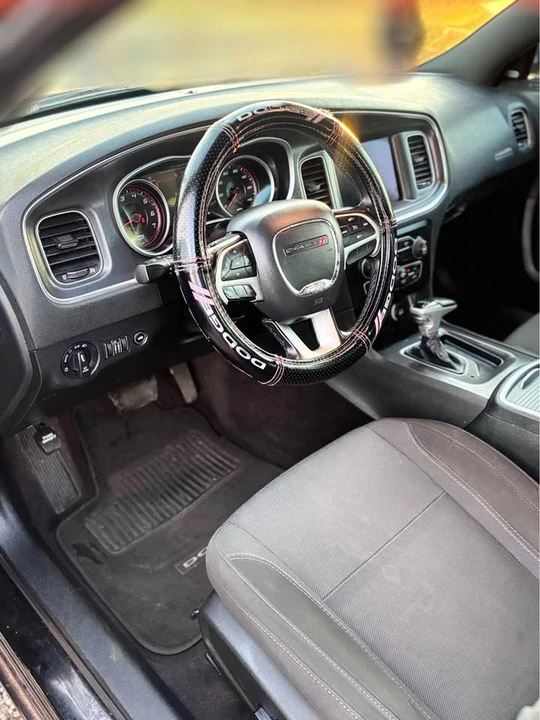 2017 Dodge Charger - Image 9 of 17