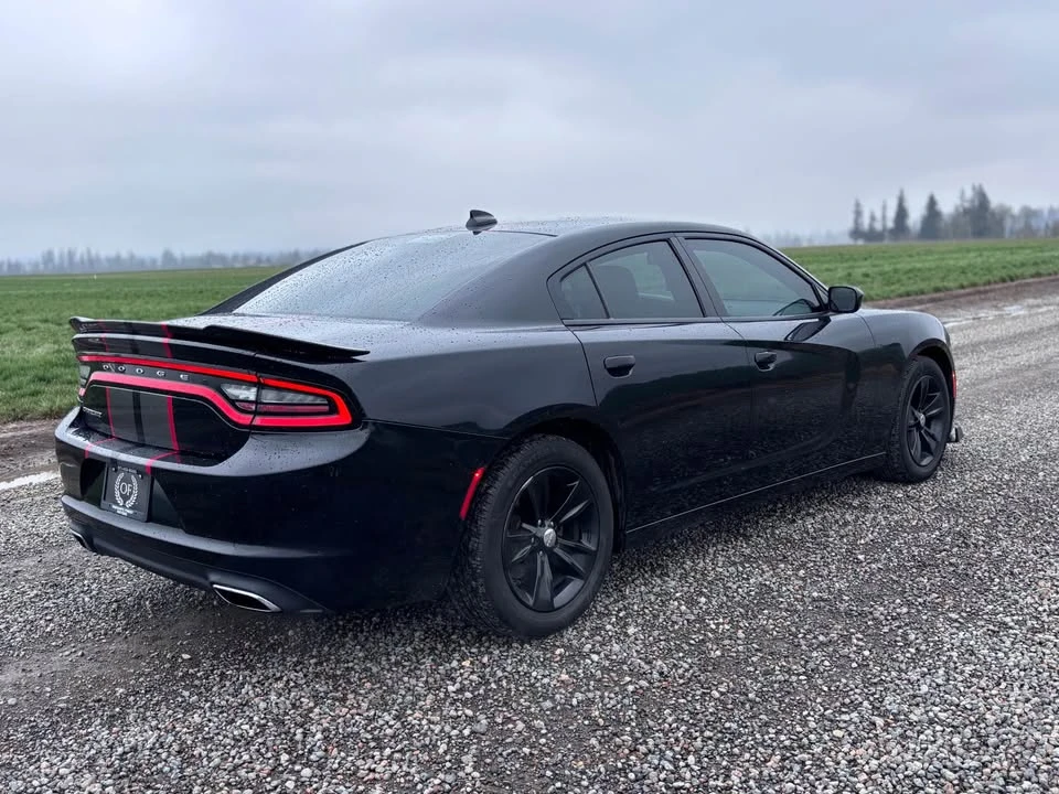 2017 Dodge Charger - Image 4 of 17