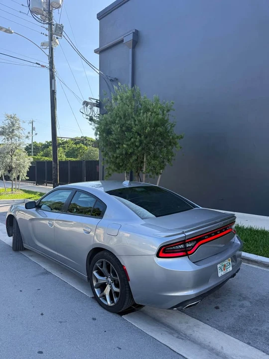 2017 Dodge Charger 7th Gen - Image 5 of 9